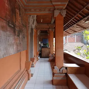  Hostel Market Indonesia